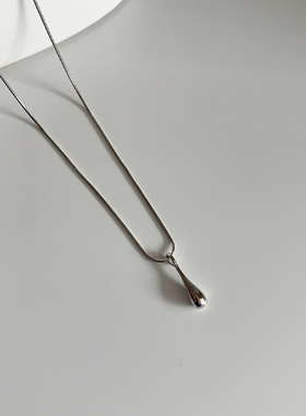 est studio小众极简冷淡风S925银水滴吊坠蛇骨链项链男女百搭颈链