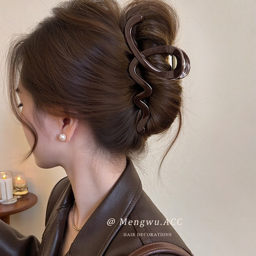 咖色波浪抓夹女2026新款高级感后脑勺盘发发夹大号发量多鲨鱼夹子