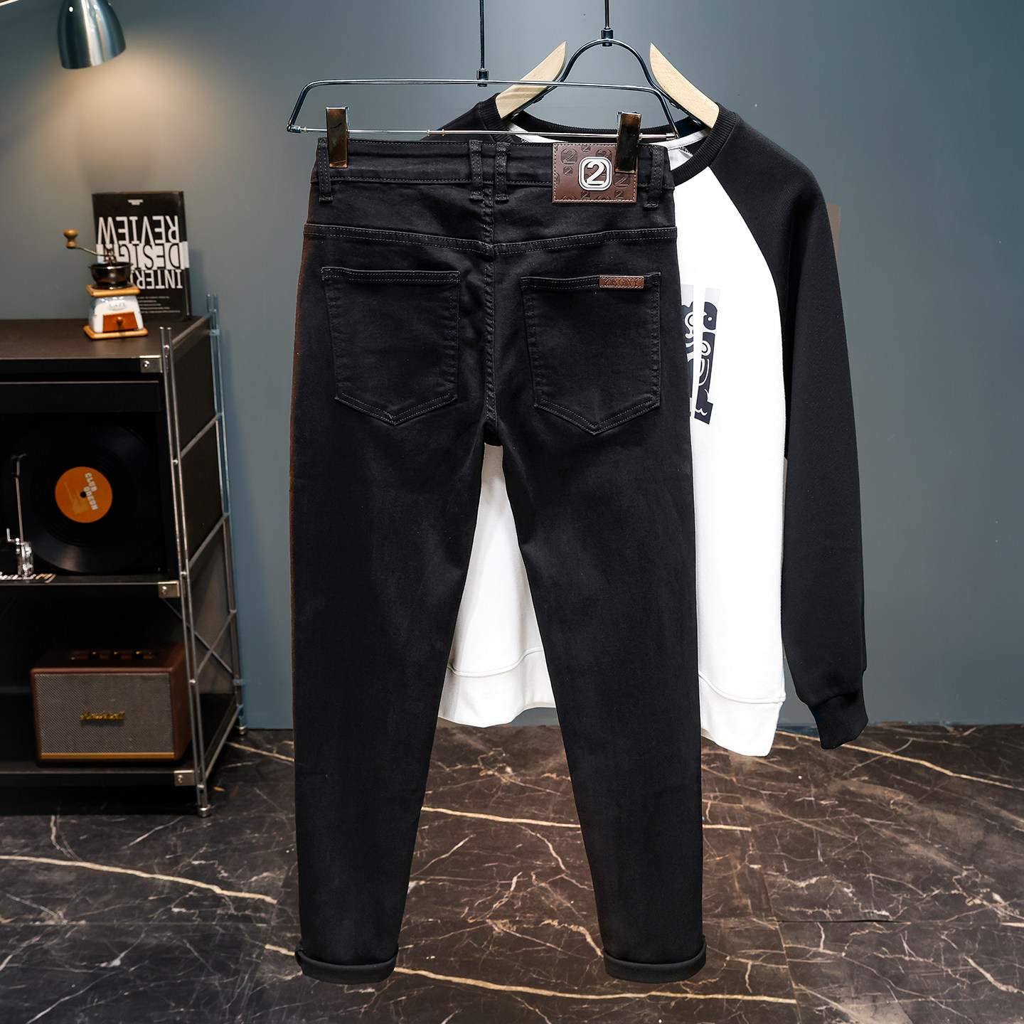 纯黑色高端轻奢男牛仔裤修身春季潮流休闲小脚九分裤韩版潮牌长裤