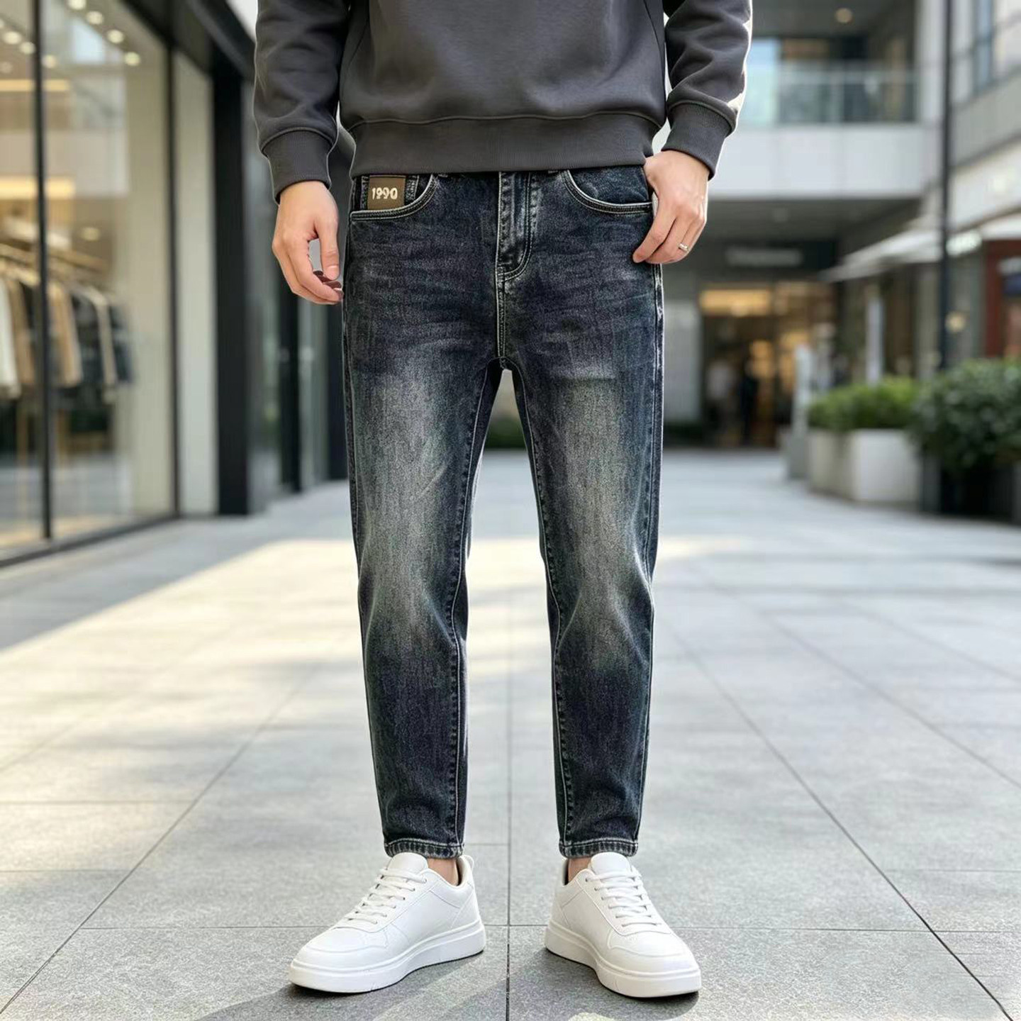黑灰色男士修身小脚牛仔裤秋季简约潮流百搭裤子休闲舒适弹力长裤