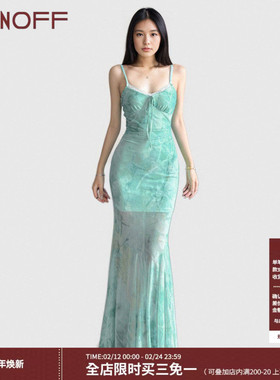 FUNOFF 复古度假风绿色网纱吊带连衣裙2025春夏收腰包臀鱼尾长裙