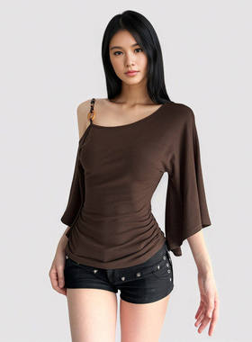 FUNOFF 美式复古棕色斜肩串珠蝙蝠长袖T恤秋简约显瘦收腰露肩上衣