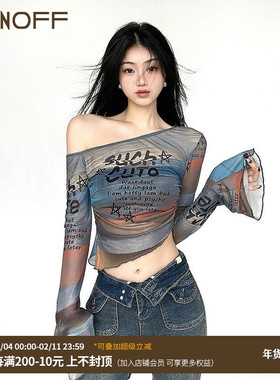 FUNOFF 热辣加州#辣妹晕染字母印花斜肩网纱喇叭长袖小众罩衫上衣