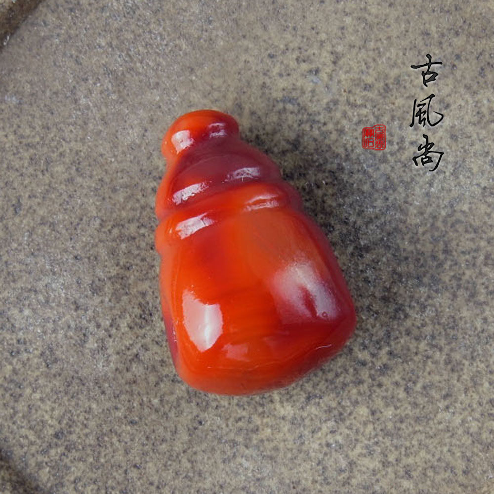 특별 통관 천연 남쪽 붉은 마노 액세서리 SICHUAN LIANGSHAN JIUKOU 소재 남쪽 붉은 티 작은 액세서리 부처님 머리