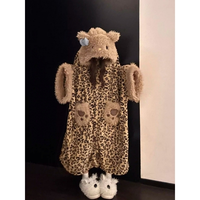 Hellokitty可爱豹纹珊瑚绒睡袍冬季女款加厚保暖中长款睡裙家居服