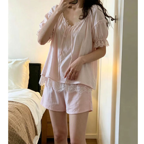 甜美少女风蕾丝花边睡衣
