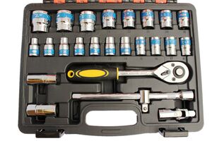 。精装37件套汽车套筒工具 组合汽修工具 随车扳手组套修理套装五