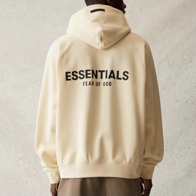Essentials21背后logo
