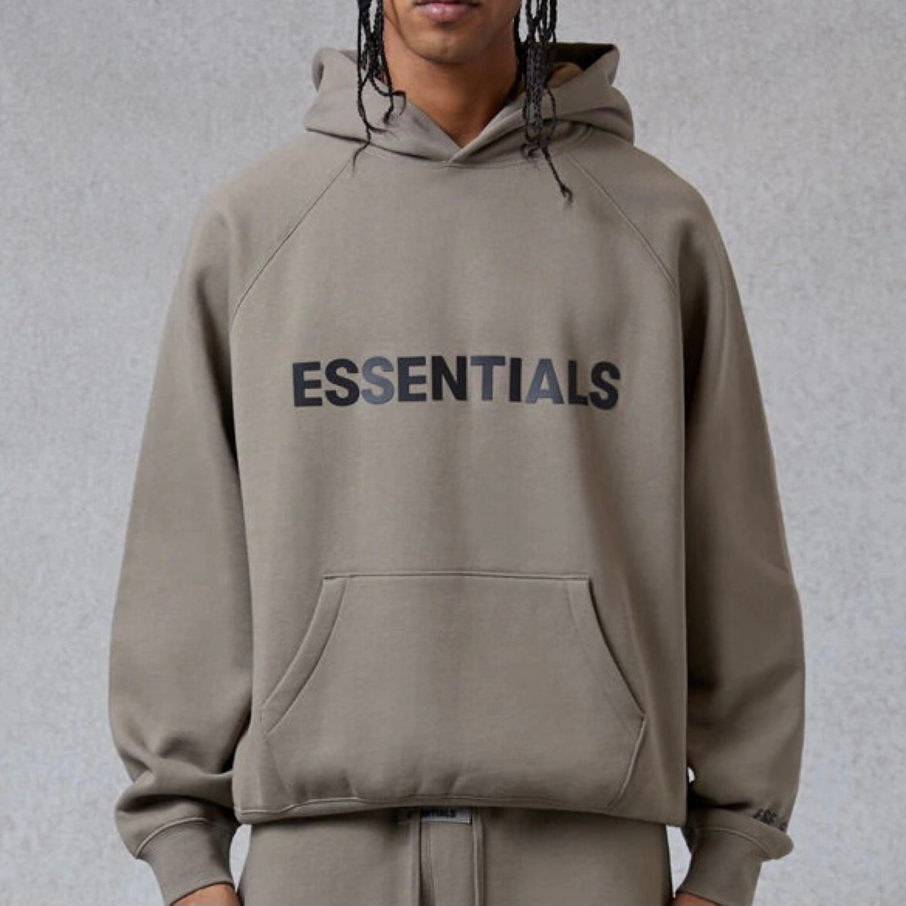 圆领Essentials