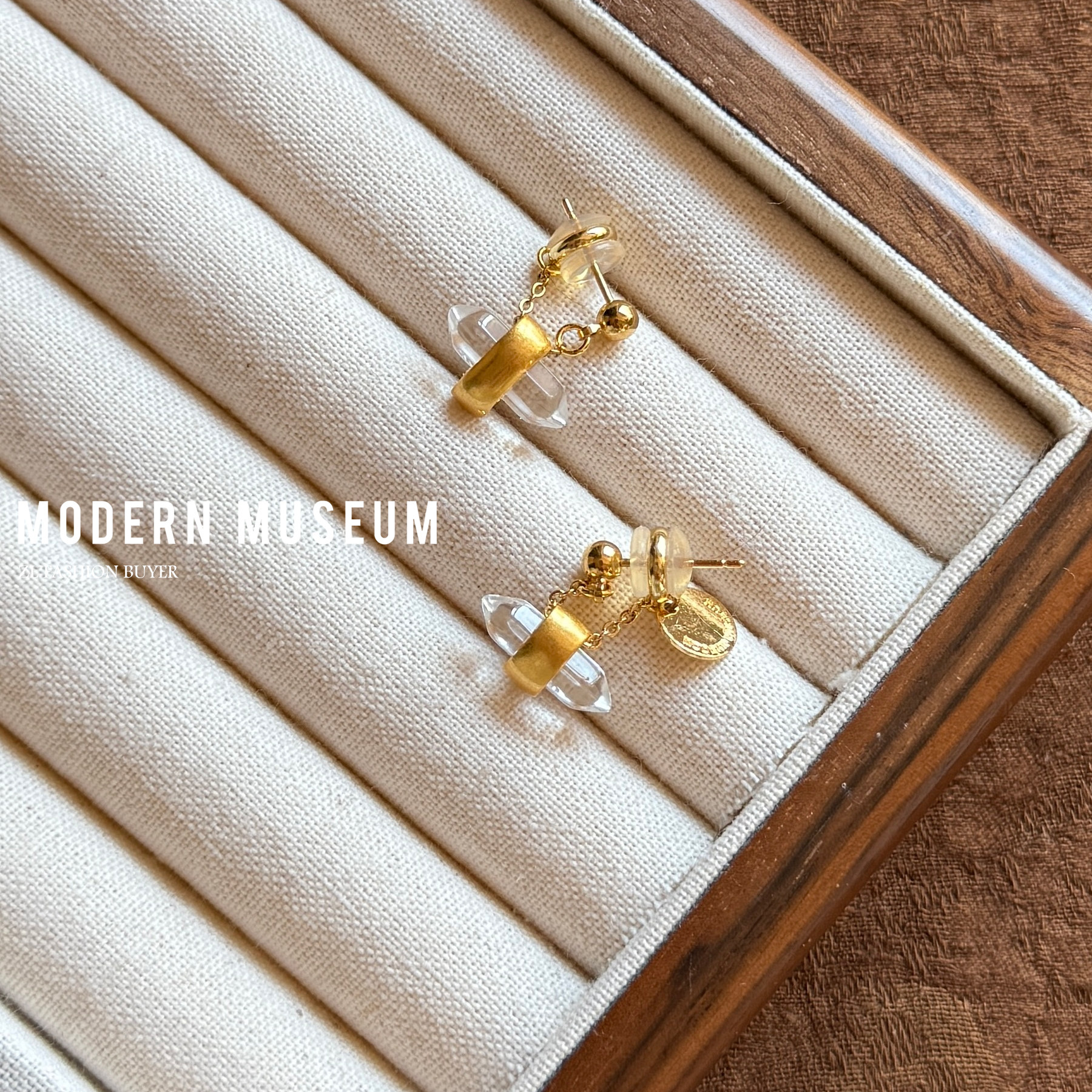 现货Modern Museum金属链条镀金吊坠锥形白色水晶个性高级耳环