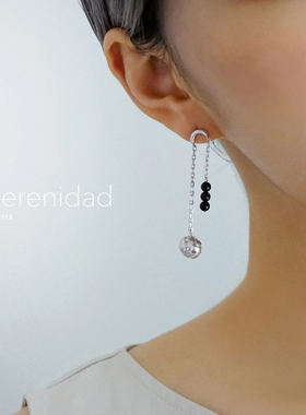 新款La Serenidad · Monogram 001铃兰果耳环黑玛瑙串珠编织圆球