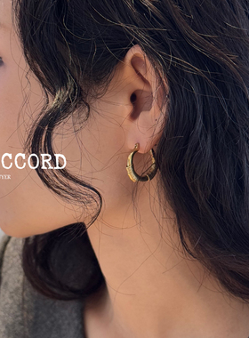 现货25FW新款DACCORD雕刻古铜金缠绕做旧耳圈耳环Hoops百搭复古