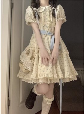 【免费试穿】碎花娃娃领连衣裙