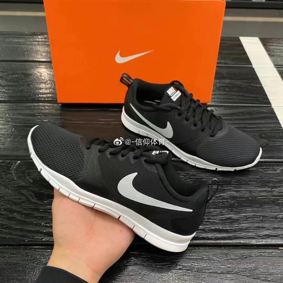 Nike耐克女子赤足轻便透气训练