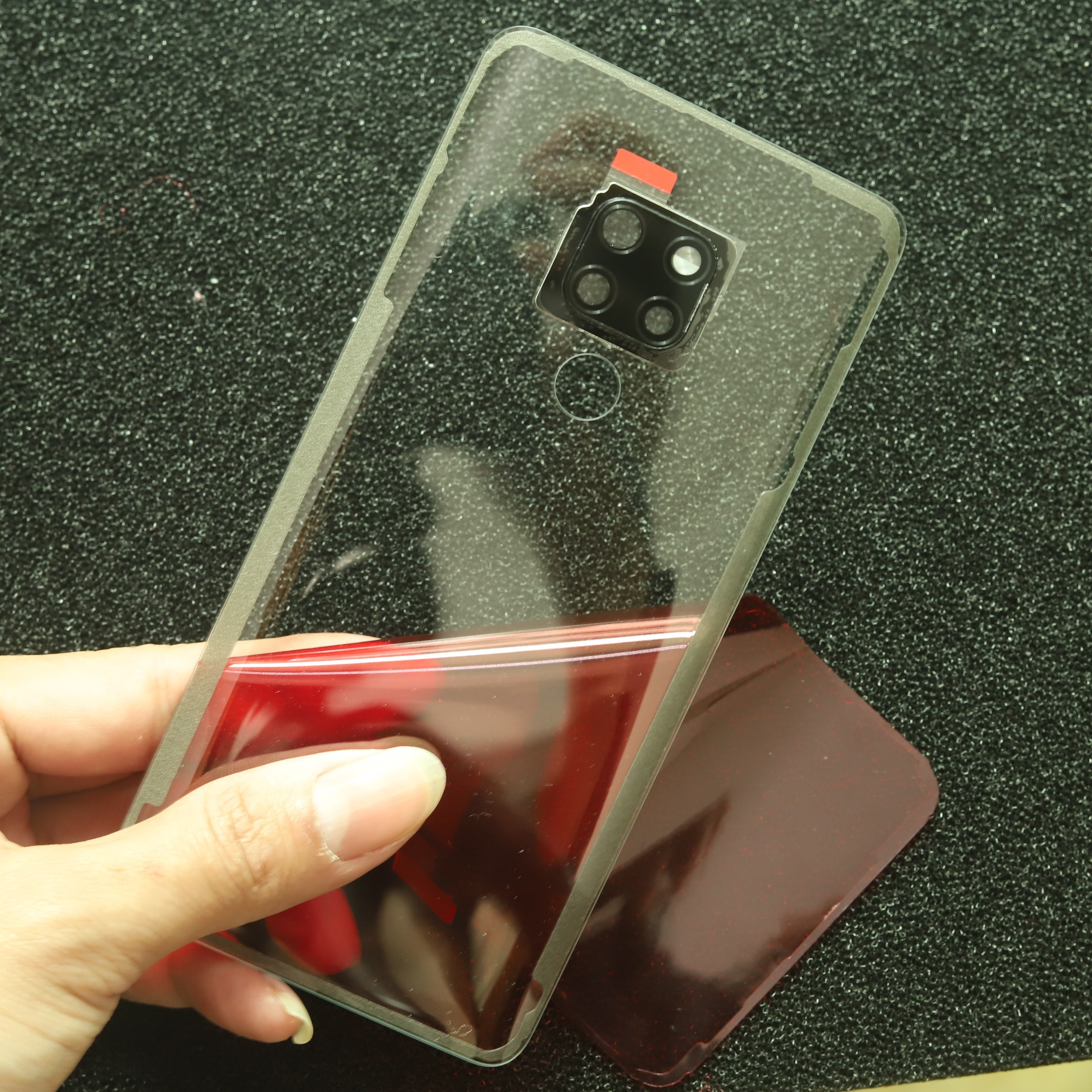七只羊mate20pro替换原来屏后盖