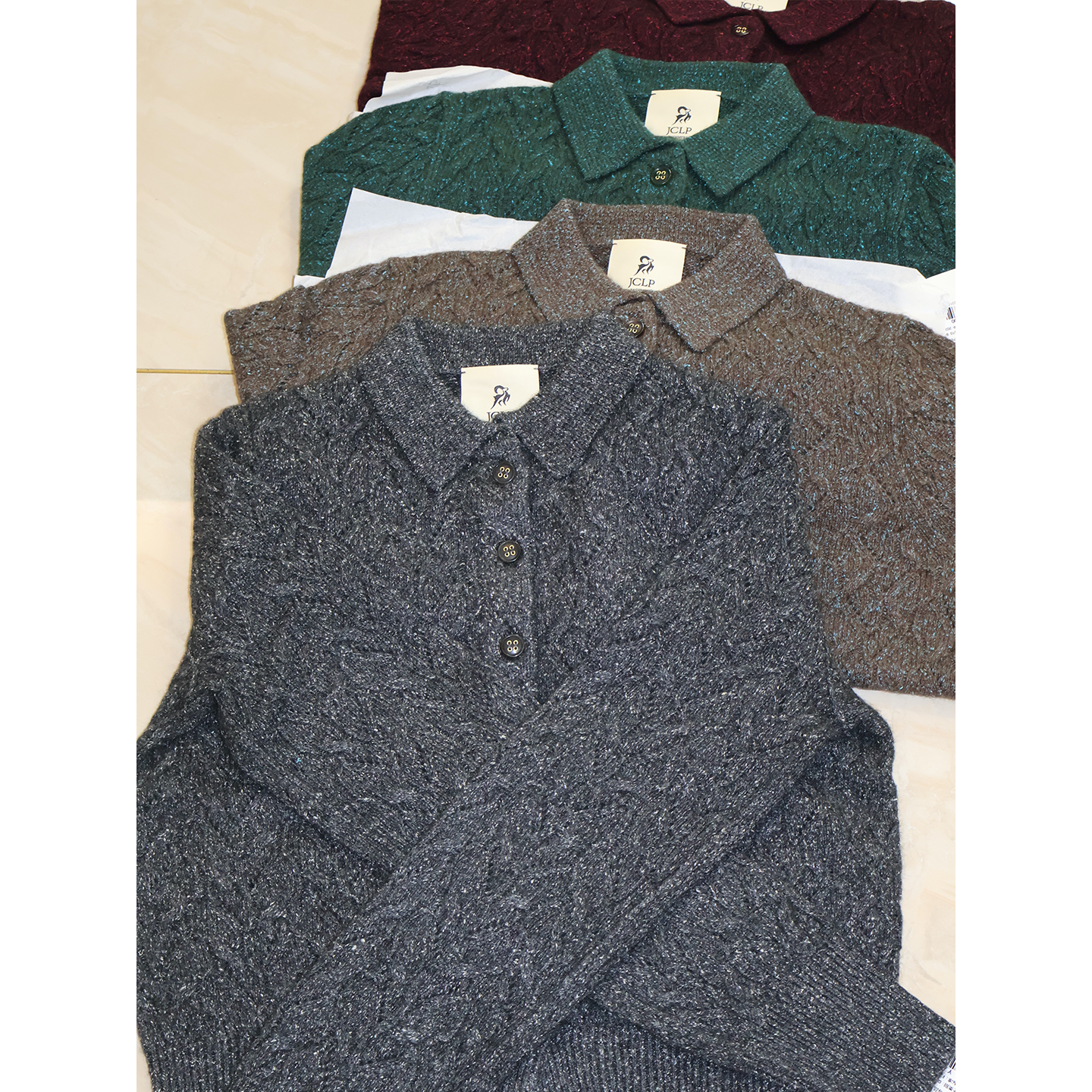 真丝羊绒J家7针搬针挑吼小翻领短款针织开衫外套666111