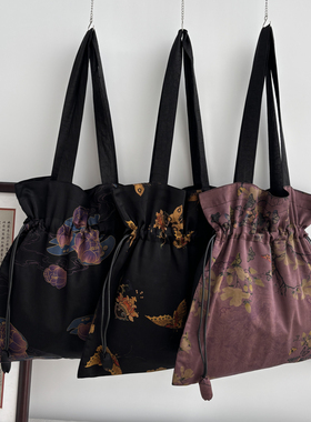 25姆米素绉缎香云纱 +龟纹  复古文艺风抽绳印花单肩包2C1/75930