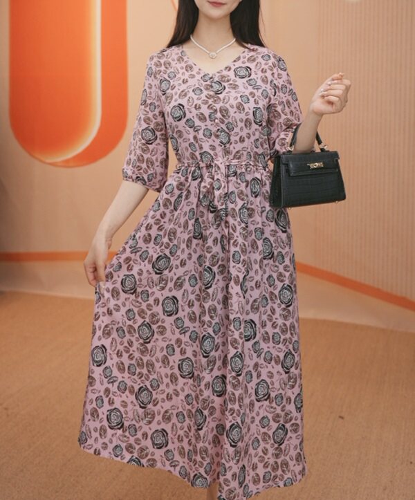 2024夏季新款碎花气质收腰腰封优雅女士轻奢连衣裙粉色玫瑰#1239