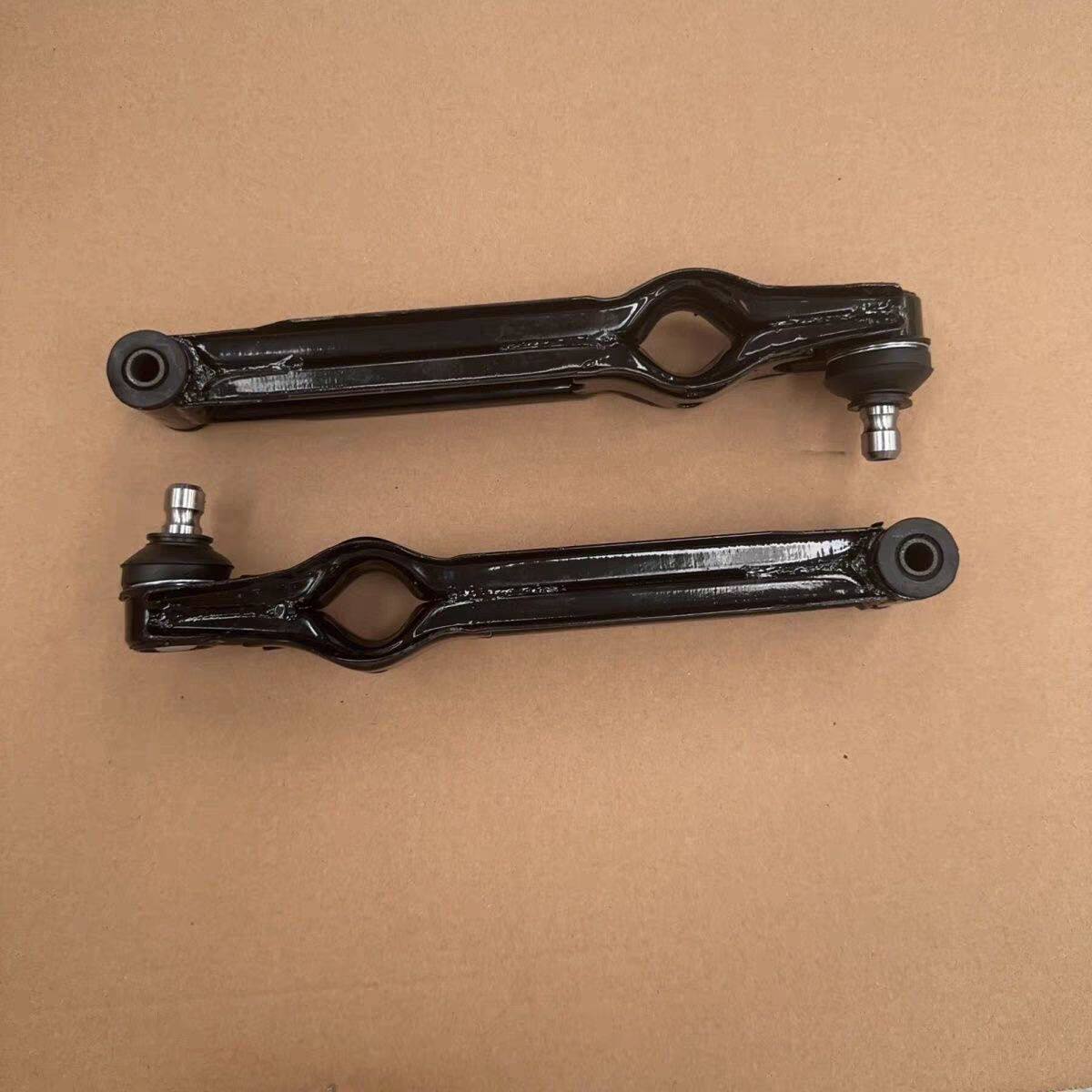 跃迪360/320/t70/t73电动汽车配件前下支臂下肢臂上下摆臂下托臂