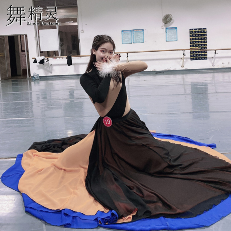 舞蹈风暴大裙摆演出服王雪柔同款