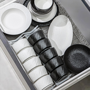 餐具套装2026新款高颜值碗筷碗盘釉下彩陶瓷碗具乔迁碗碟套装家用