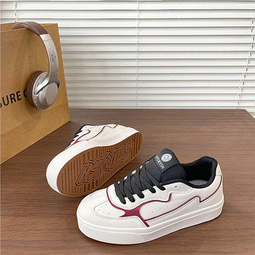 易少年 奶油红面包鞋女ins潮2026春夏季新款板鞋百搭休闲小白鞋子