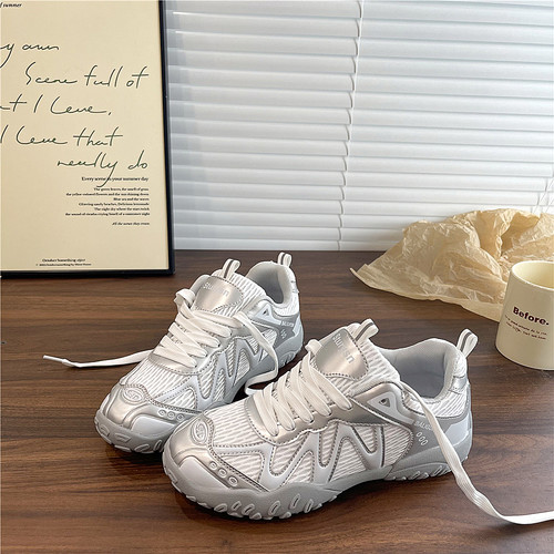 春季新款户外复古网面防滑登山跑鞋女款休闲芭蕾风德训鞋阿甘鞋子