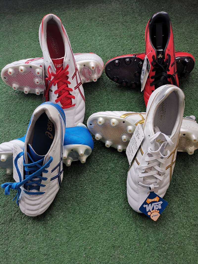 宽脚亚瑟士袋鼠皮足球鞋