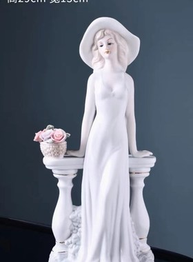 欧式家居装饰品陶瓷摆件客厅酒柜电视柜房间西洋美女陶瓷工艺品