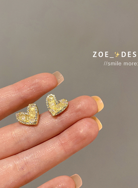 梦幻水晶爱心耳钉s925纯银耳针简约百搭学生短款耳环小巧精致耳饰