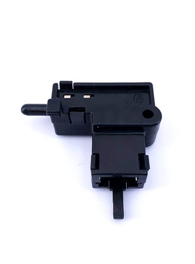 适用摩托车悦酷GZ150-A 美式太子GZ125HS离合器手把启动断电开关