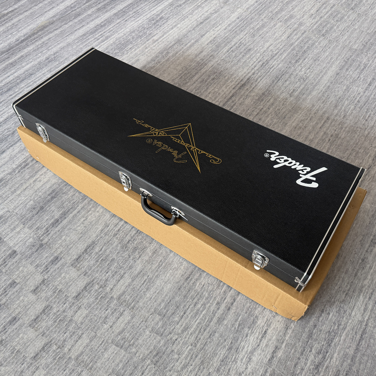 墨芬芬达Fender电吉他琴盒 ST/TELE型电吉他方形custom shop琴箱图片