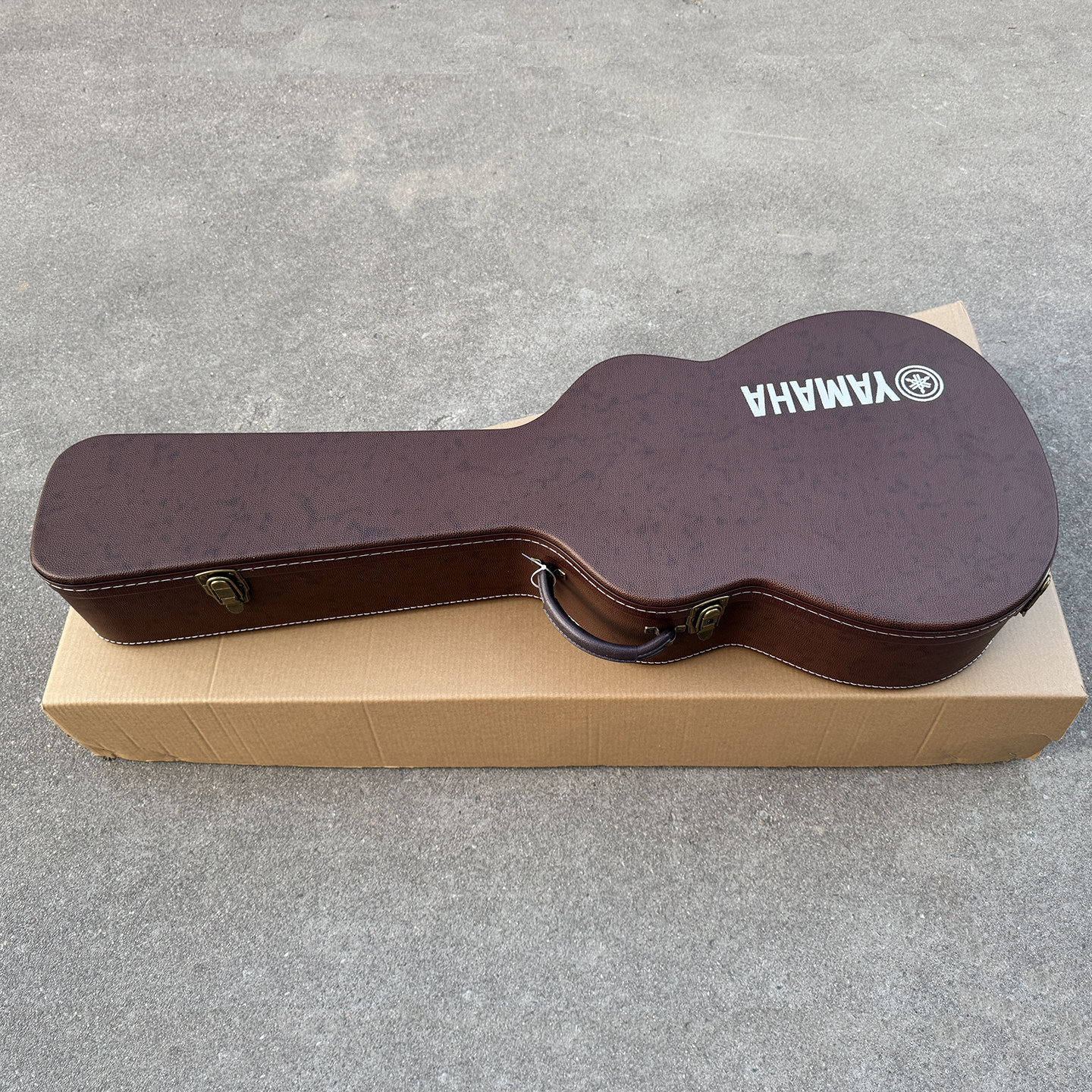 工厂直销 雅马哈YAMAHA木吉他琴盒 38寸39寸40寸41寸复古棕色琴箱