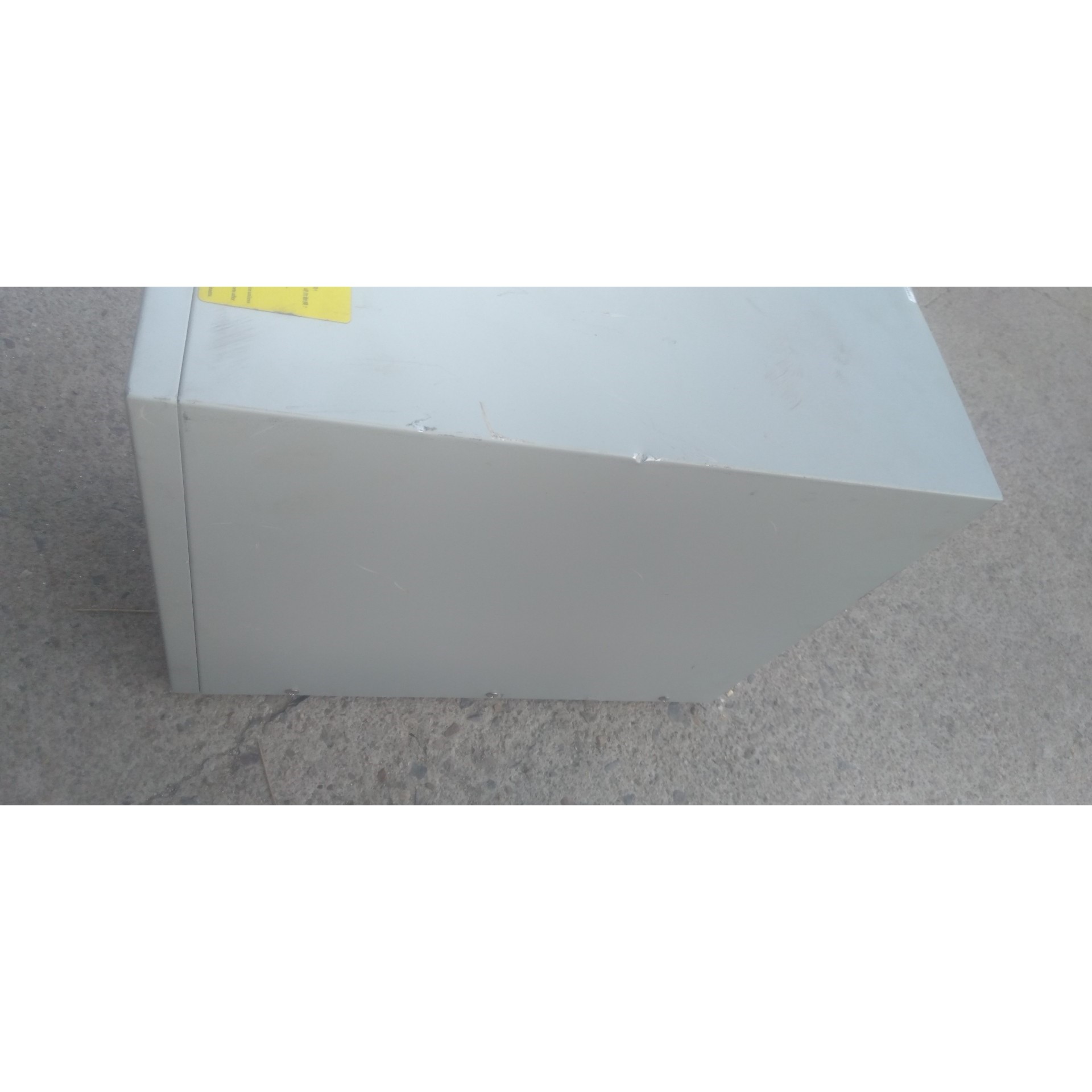 科华，KR2000L  不间断电源主机，输出1400W，不含议价产品