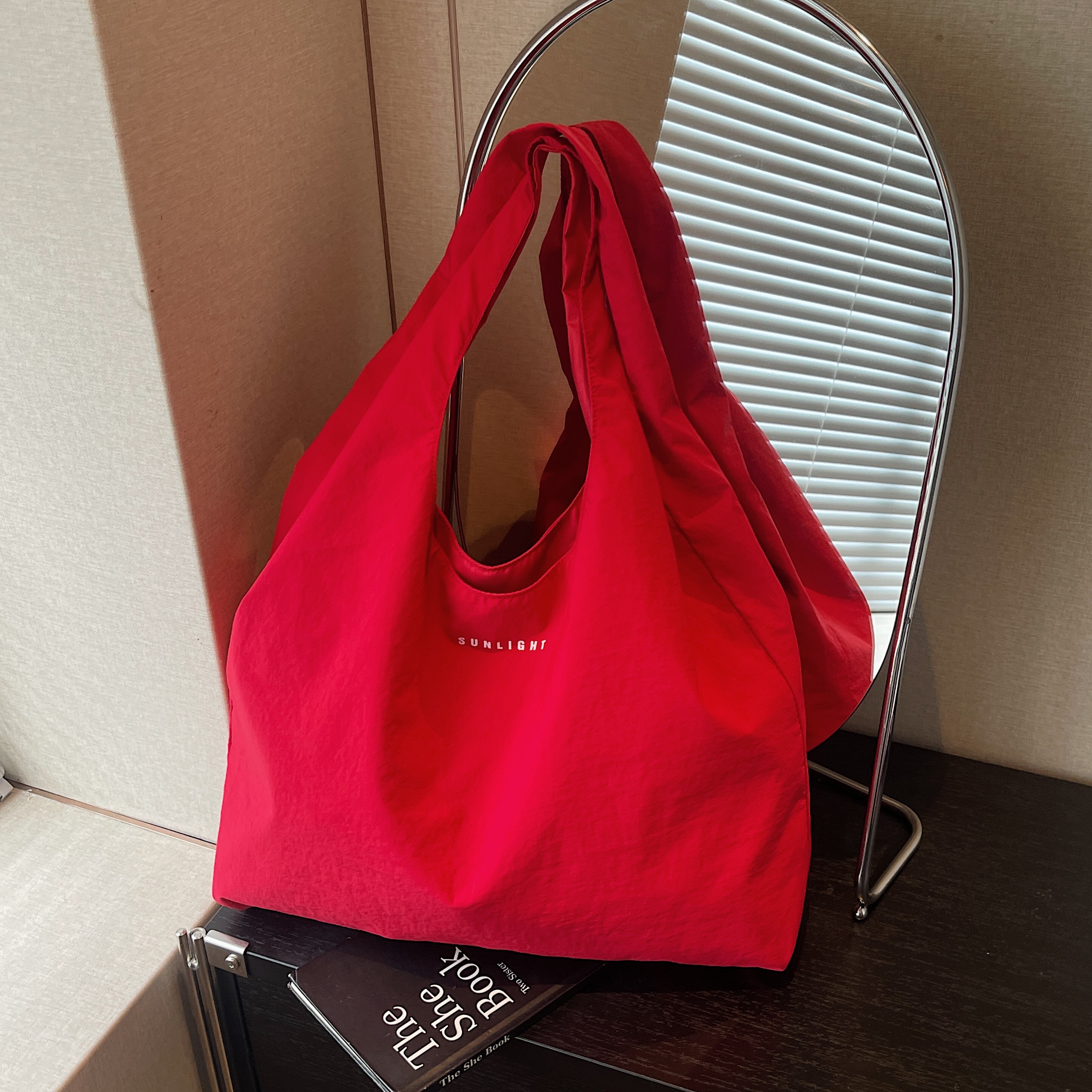 大容量通勤轻便尼龙布单肩托特包