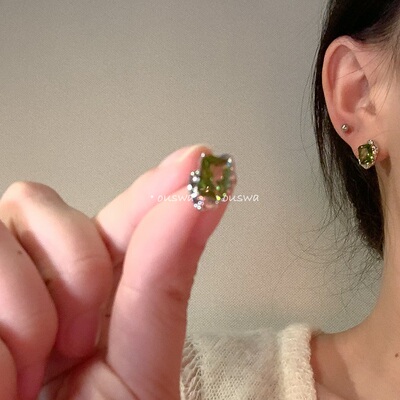 ouswa橄榄绿锆石小众耳钉