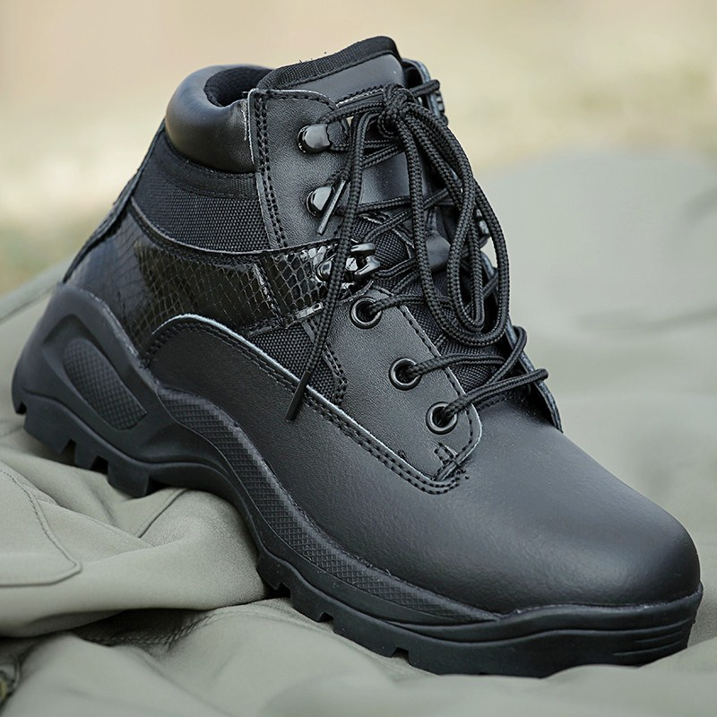 Boots militaires en cuir - amortissement - Ref 1398155 Image 1