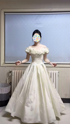 芷汀「慕斯情书」一字肩设计感法式轻婚纱新娘结婚白色婚晚礼服裙