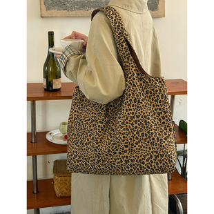 韩国ins博主同款豹纹帆布包包女复古双面背单肩包大容量托特包