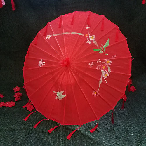 油纸伞传统手工艺摄影大红色粉色