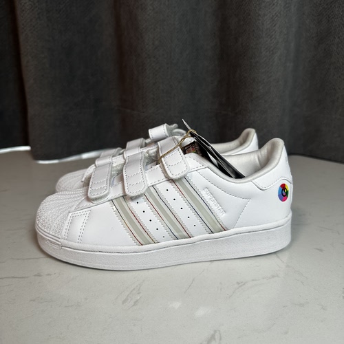 Adidas阿迪达斯三叶草小童经典贝壳头运动板鞋JI0509EF4838IH3496