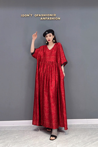 2026 春季新款时尚连衣裙短袖宽松休闲印花大码女装