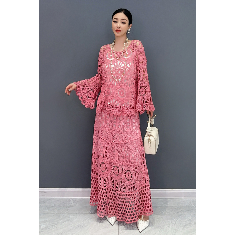 2025秋季新款女士连衣裙镂空长裙纯色温柔淑女宽松时尚两件套装