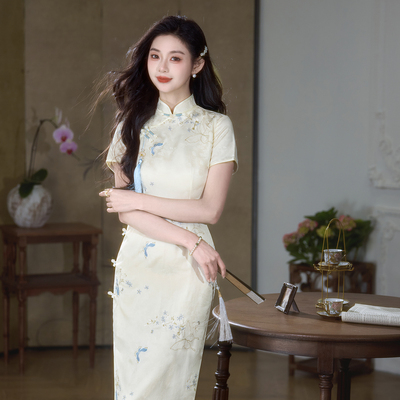 新中式刺绣旗袍高端2025夏季