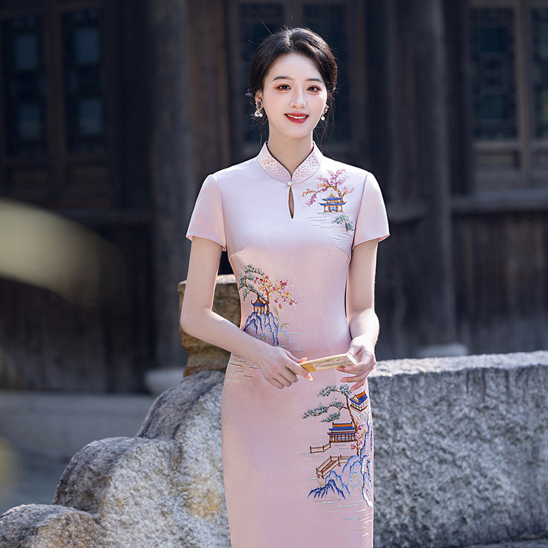 醋酸刺绣旗袍妈妈礼服订婚婚宴