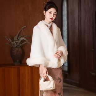针织衫2025年秋冬新款改良旗袍女披肩斗篷白色年轻款加绒加厚保暖