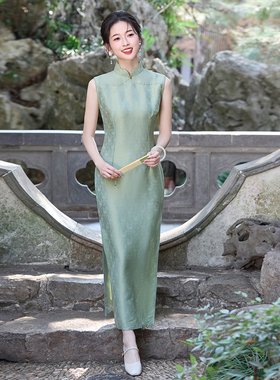 绿色无袖旗袍女长款2025新款提花修身改良日常可穿高考送考年轻款
