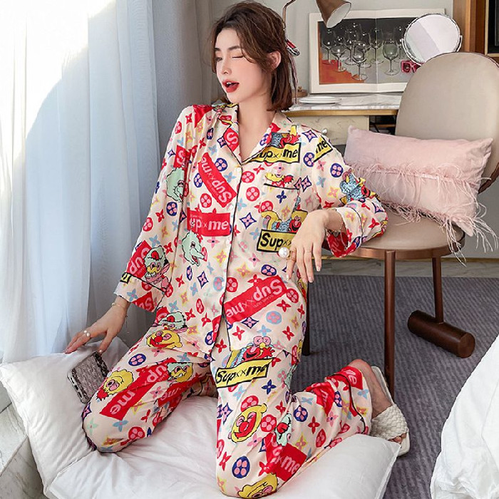 睡衣女春秋新款韩版网红薄款长袖卡通真丝时尚大码家居服套装