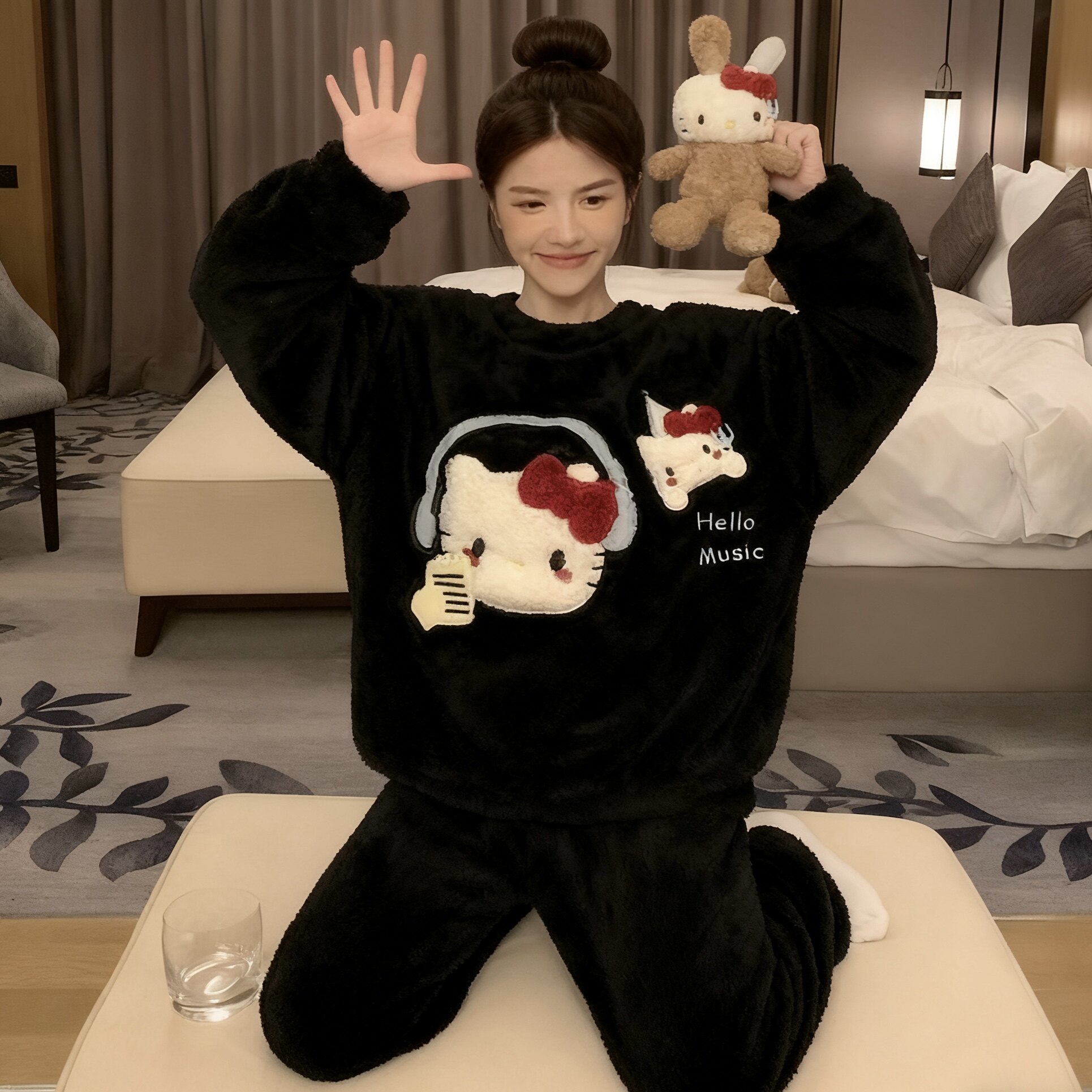 加厚保暖长毛绒苹果猫套装家居服
