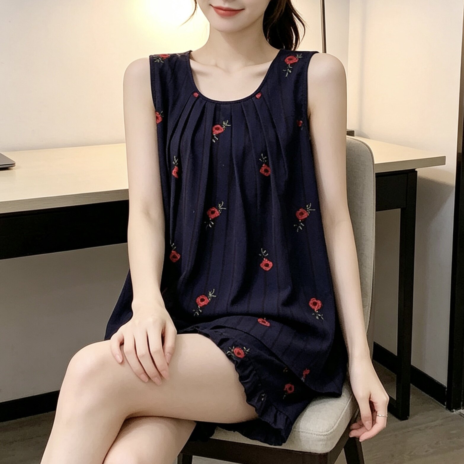 藏青底小红花无袖短裤两件套女褶皱圆领宽松可外穿休闲居家套装